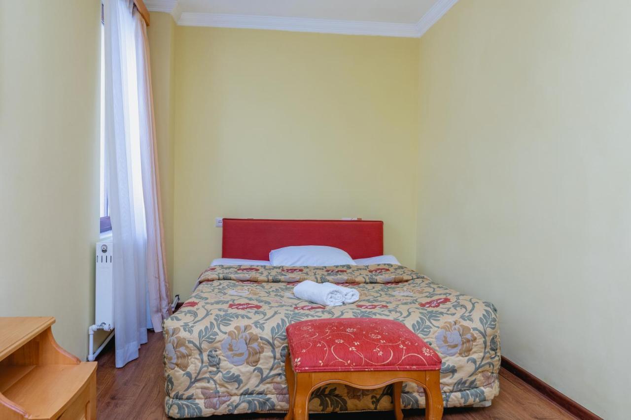 Hotel Lileo Местія Екстер'єр фото