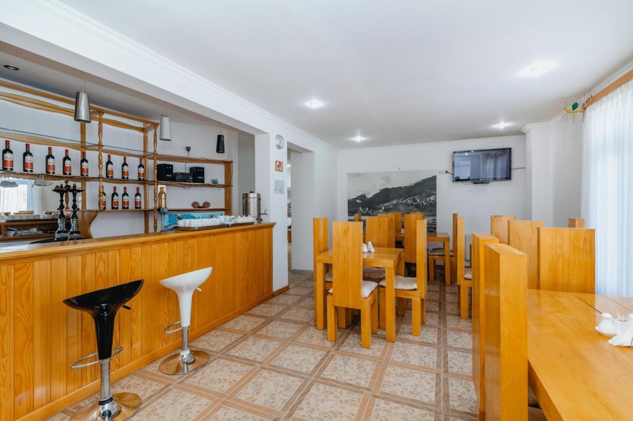 Hotel Lileo Местія Екстер'єр фото