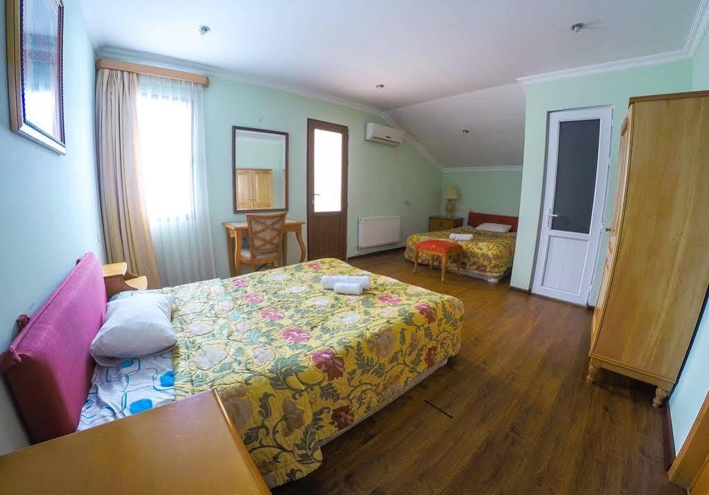 Hotel Lileo Местія Екстер'єр фото